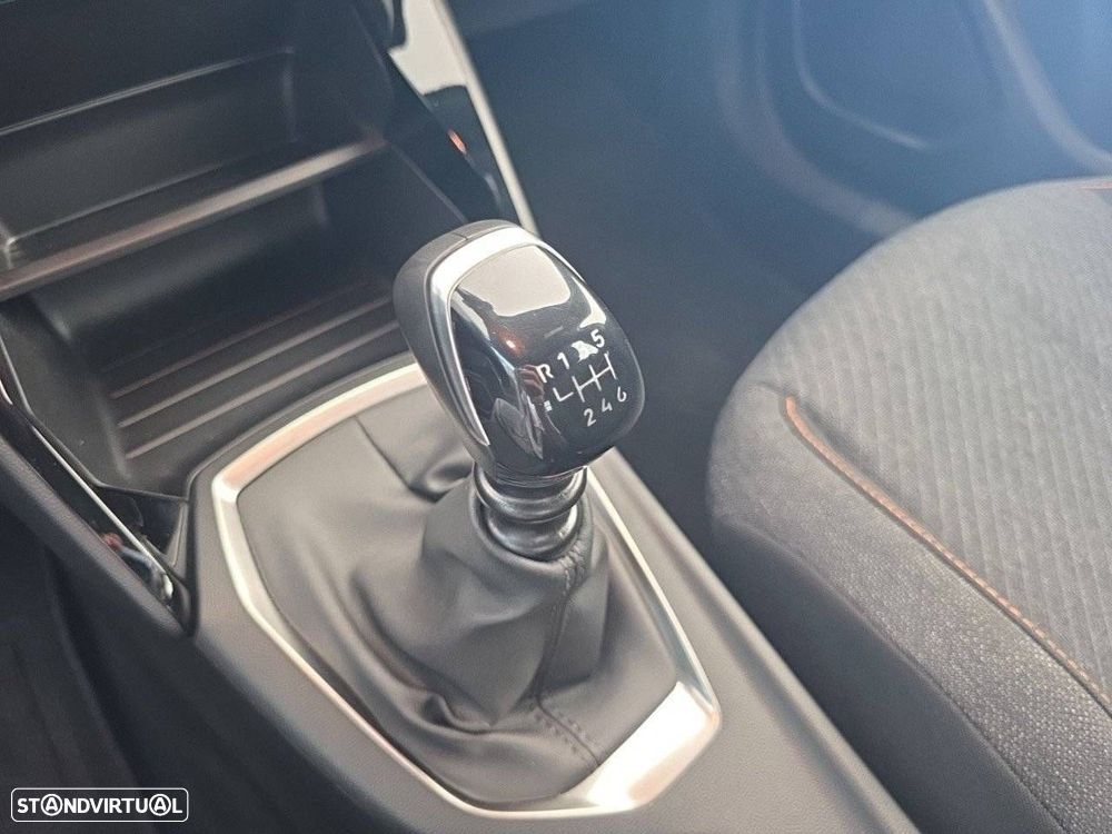 Peugeot 2008 1.2 PureTech Style - 8