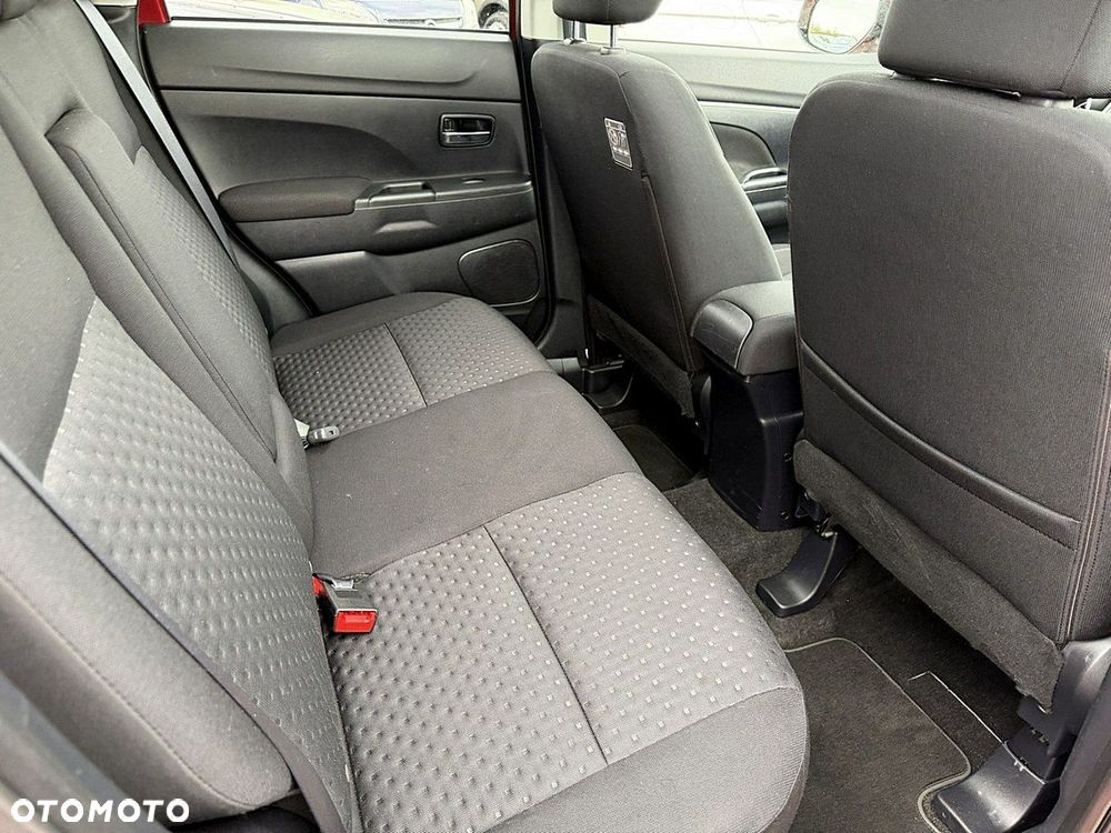 Mitsubishi ASX - 13