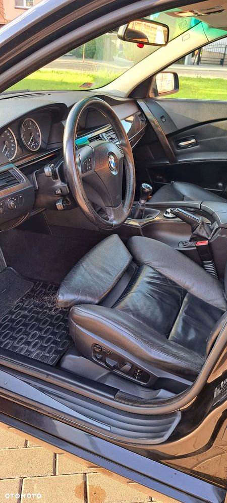 BMW Seria 5 525i - 8