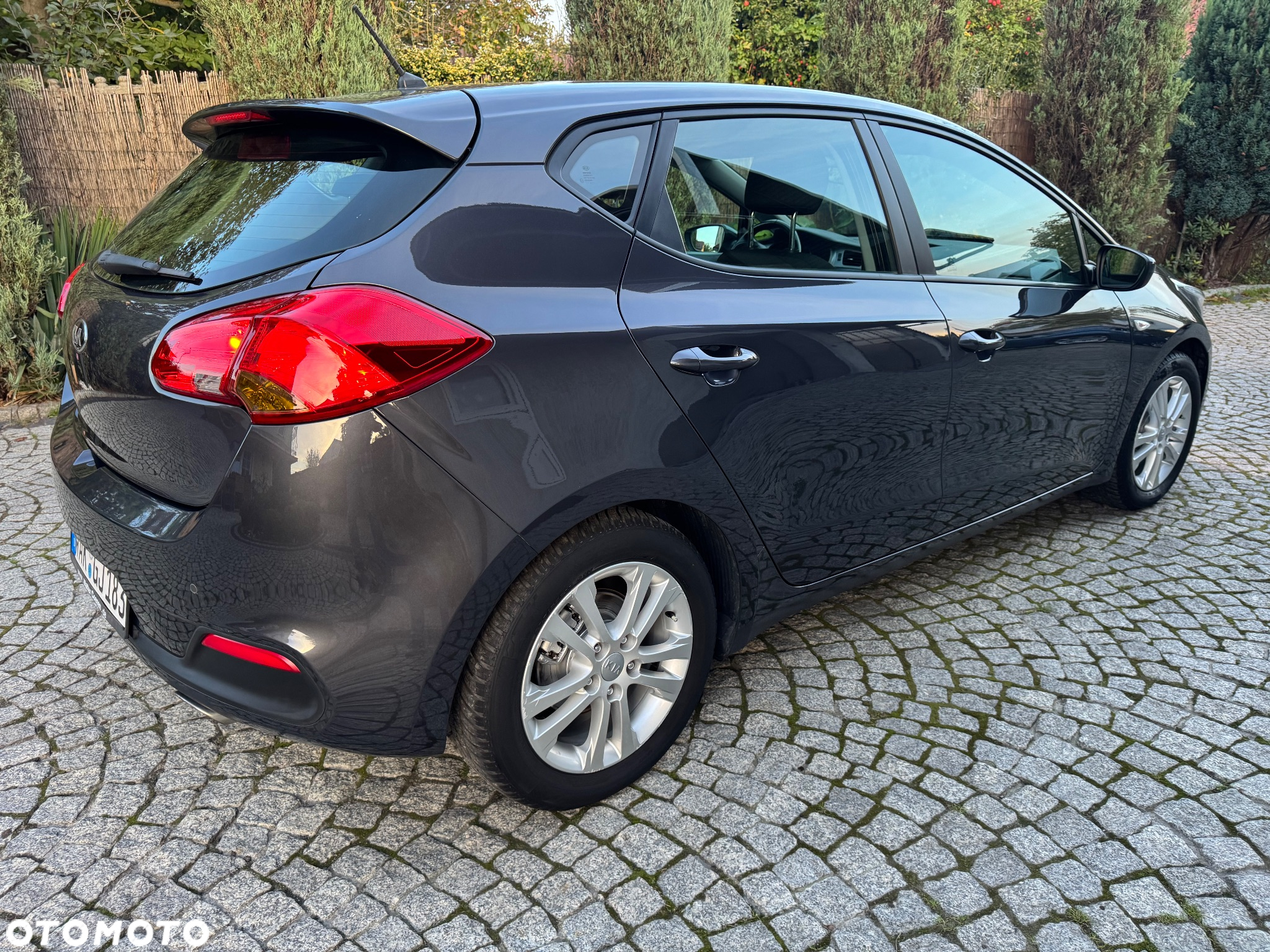 Kia Ceed 1.4 CVVT ISG Dream Team Edition - 9
