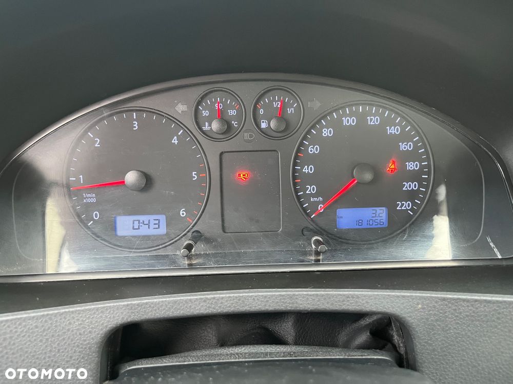 Volkswagen Transporter - 11