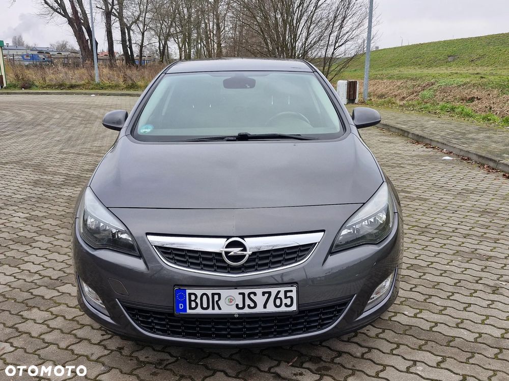 Opel Astra 1.4 T Cosmo - 3
