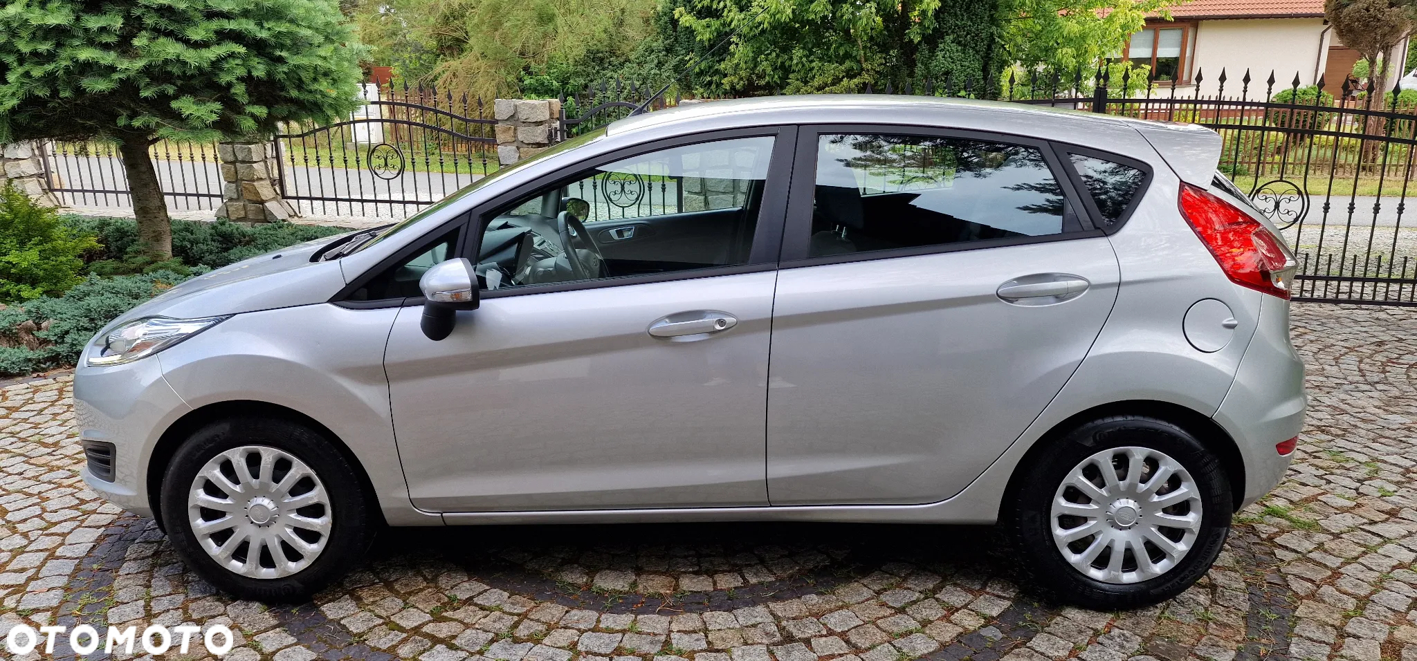 Ford Fiesta 1.25 Ambiente - 2