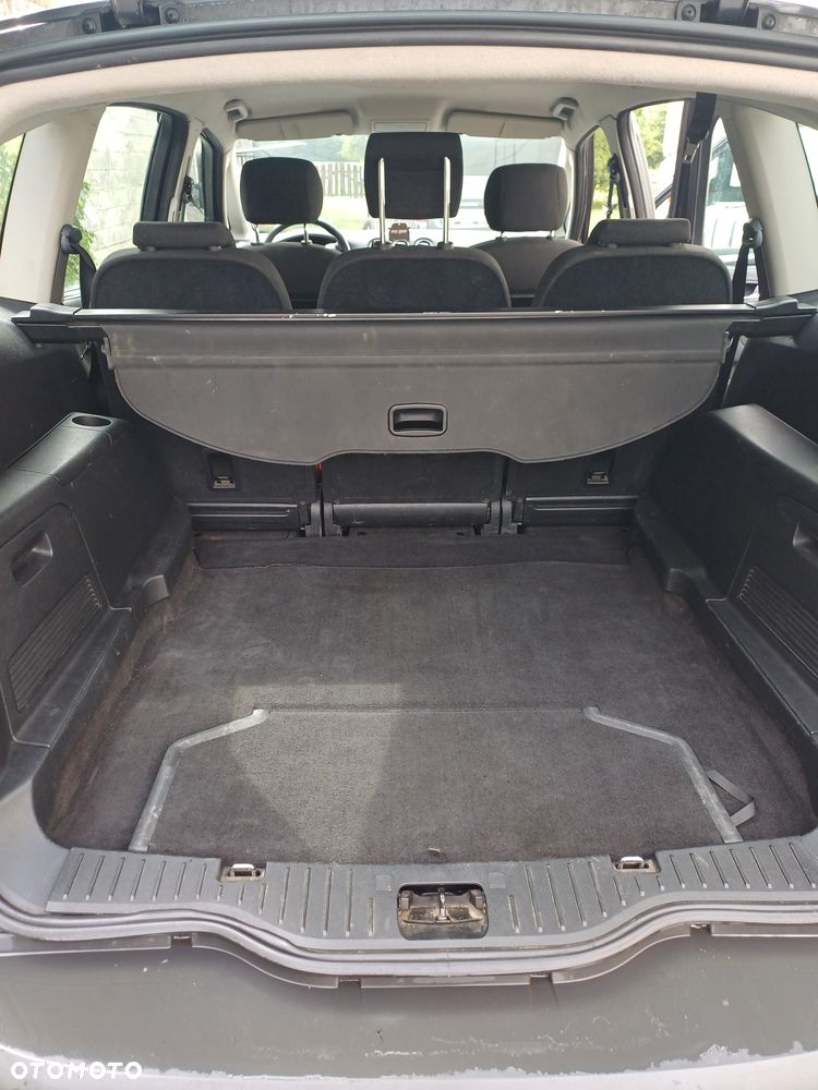 Ford S-Max - 7