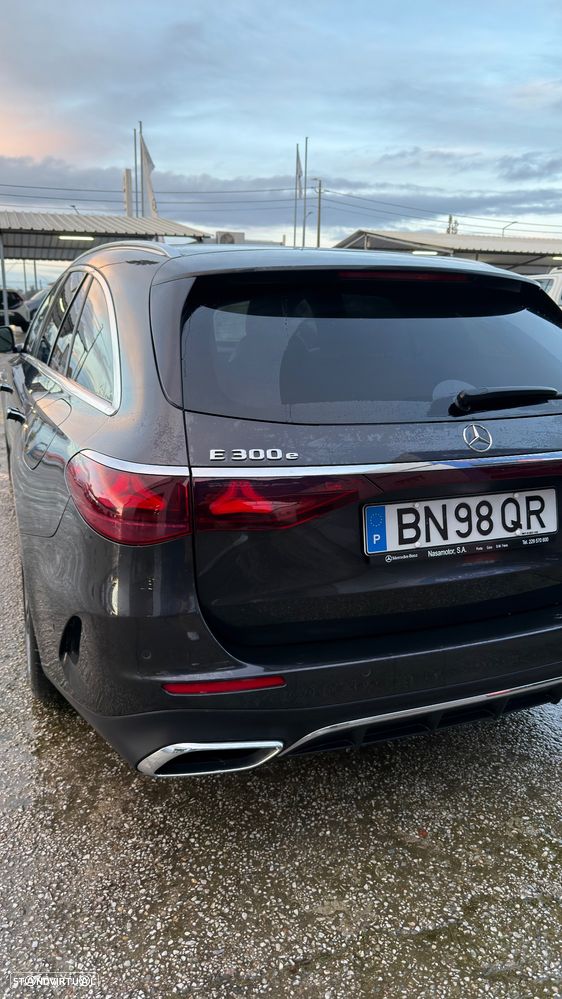Mercedes-Benz E 300 Standard - 9