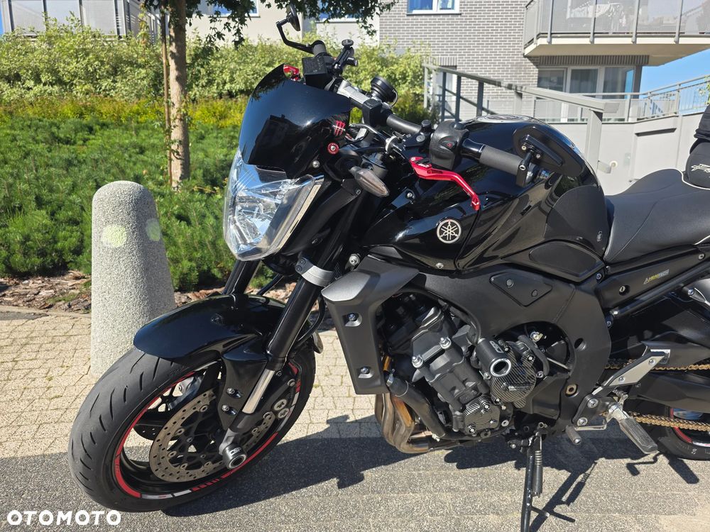 Yamaha FZ - 2