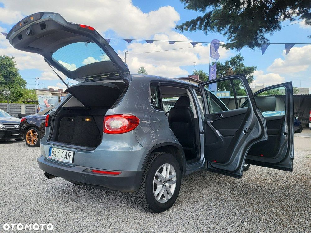 Volkswagen Tiguan - 12