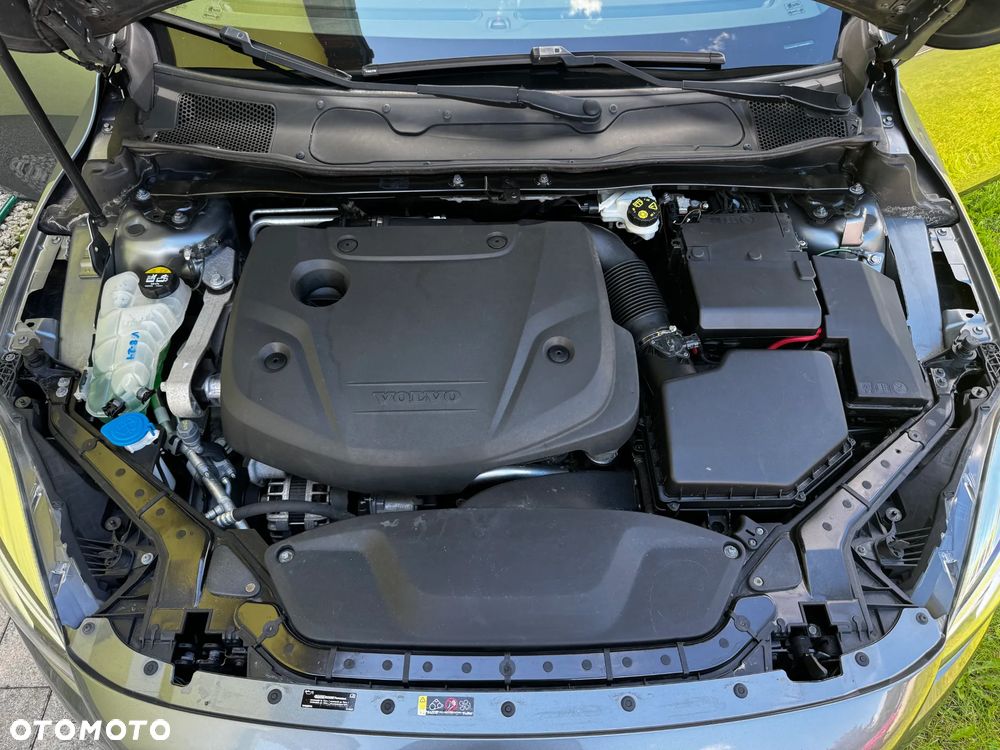 Volvo V40 D2 Momentum - 32