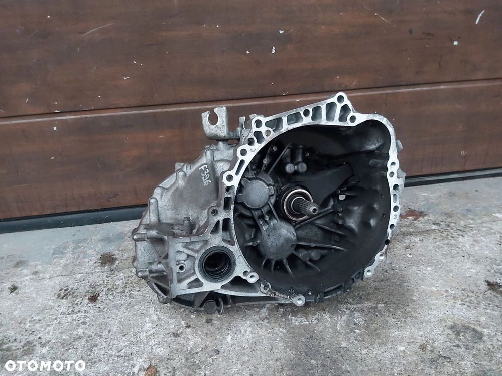 Toyota Rav4 IV XA40 Skrzynia biegów 2WD 2,0 d4d 1AD 2013 - 2015R 110tys km - 3