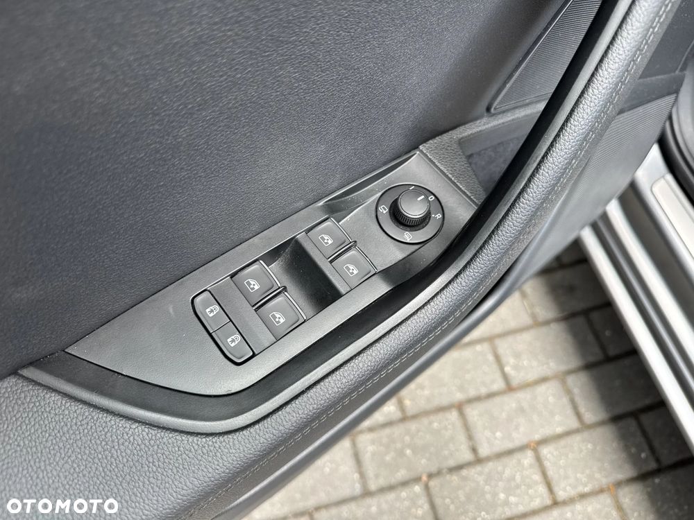 Skoda Superb 2.0 TDI SCR 4x4 L&K DSG - 19