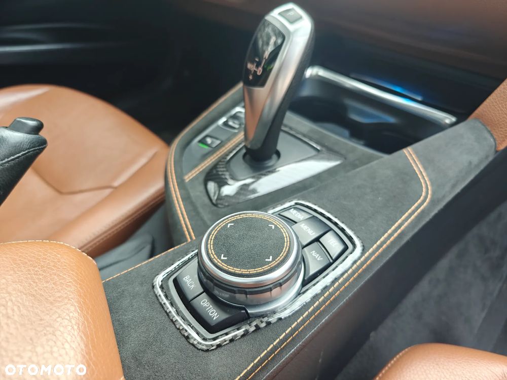 BMW Seria 3 318d Luxury Line - 23