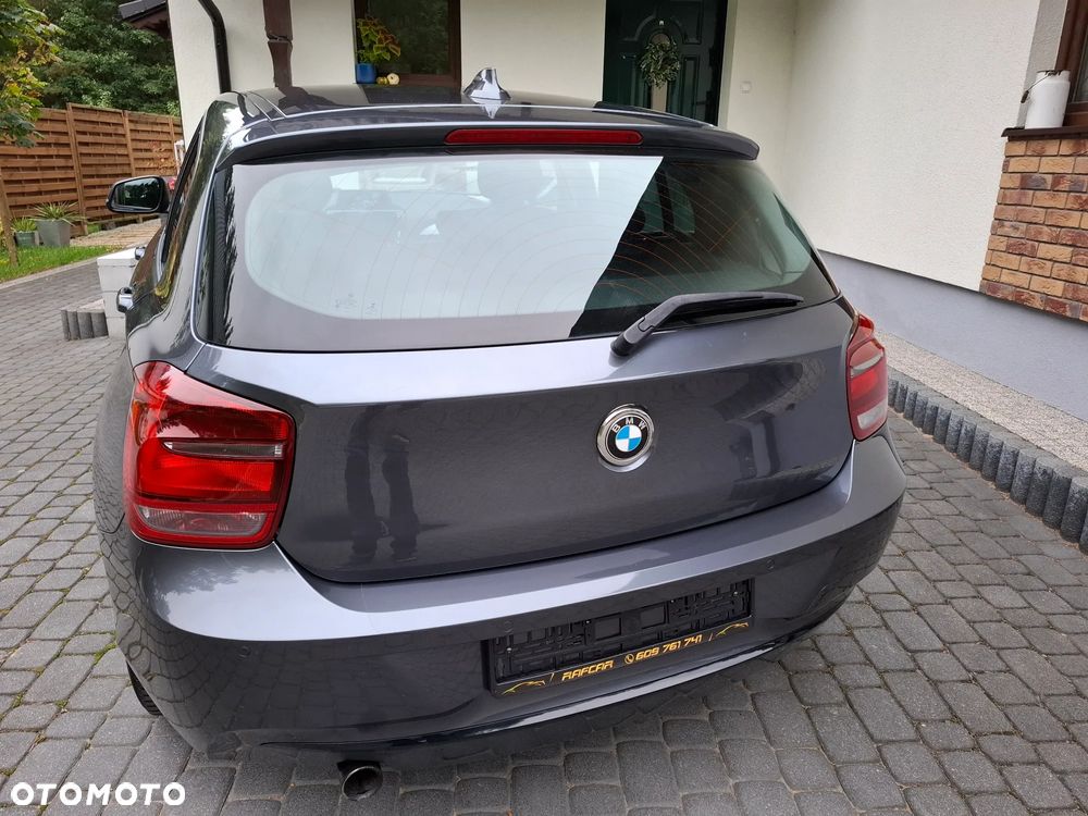 BMW Seria 1 116i Sport Line - 38