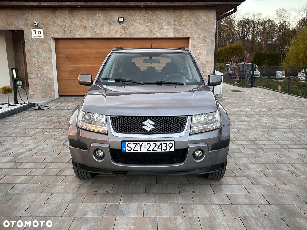 Suzuki Grand Vitara 2.0 - 5