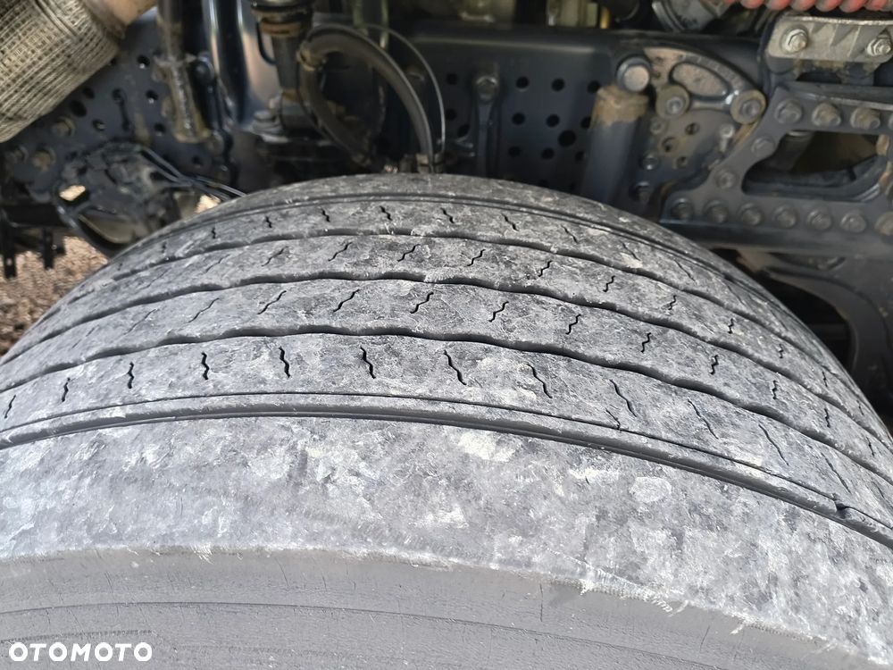 Mercedes-Benz Antos 2535 EURO6 - 11