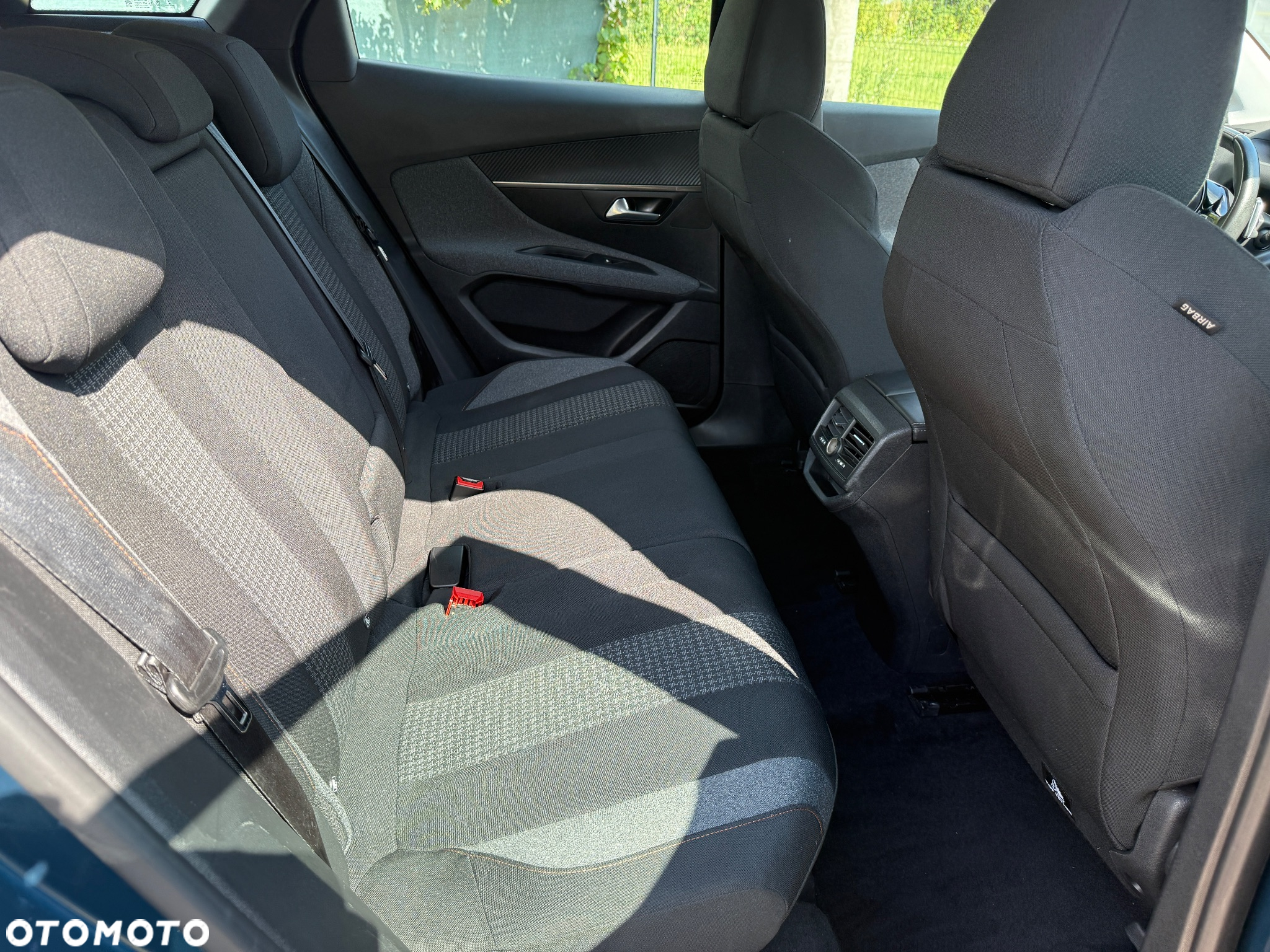 Peugeot 3008 1.5 BlueHDi Allure Pack S&S EAT8 - 20