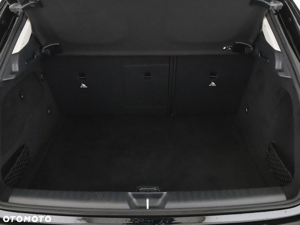 Mercedes-Benz GLA 200 7G-DCT Style - 21