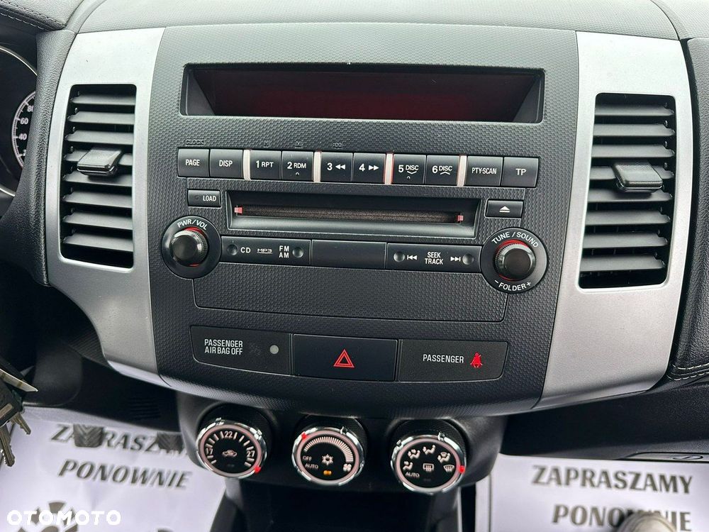 Mitsubishi Outlander - 20