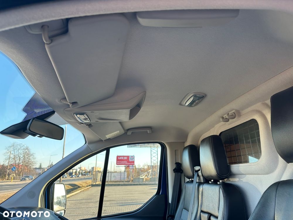 Ford TRANSIT CUSTOM - 22