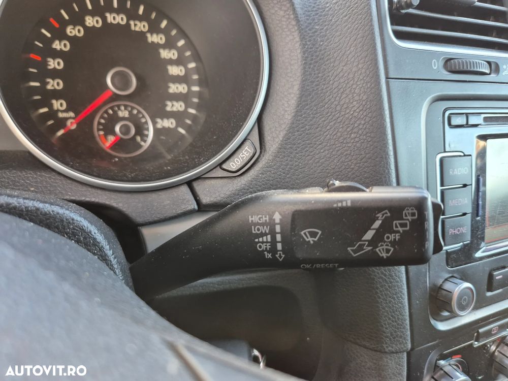 Volkswagen Golf 1.6 TDI DPF BMT Comfortline - 13