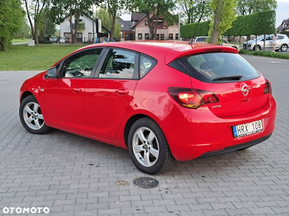 Opel Astra - 11