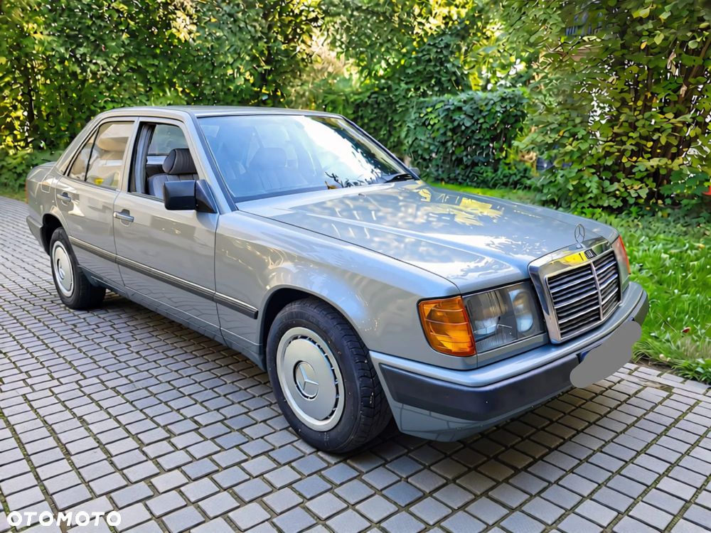 Mercedes-Benz Klasa E - 2
