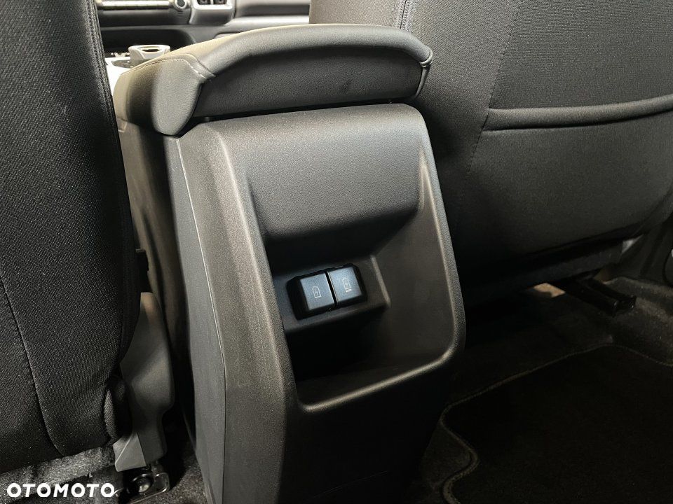 Suzuki e VITARA - 11
