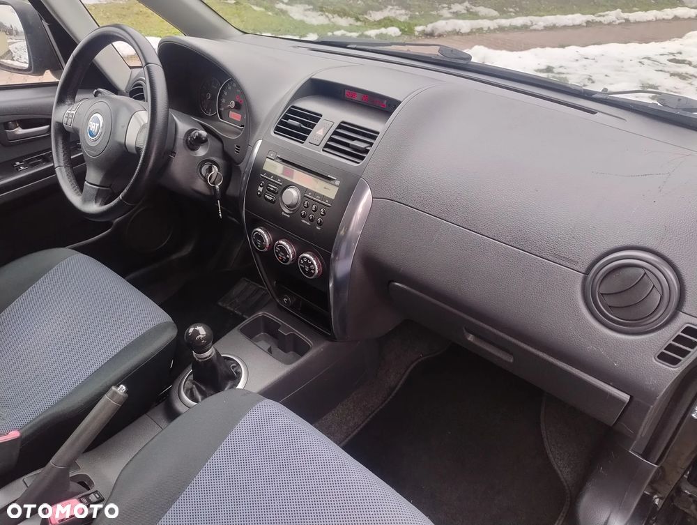 Fiat Sedici 1.6 16V 4x4 Emotion - 22