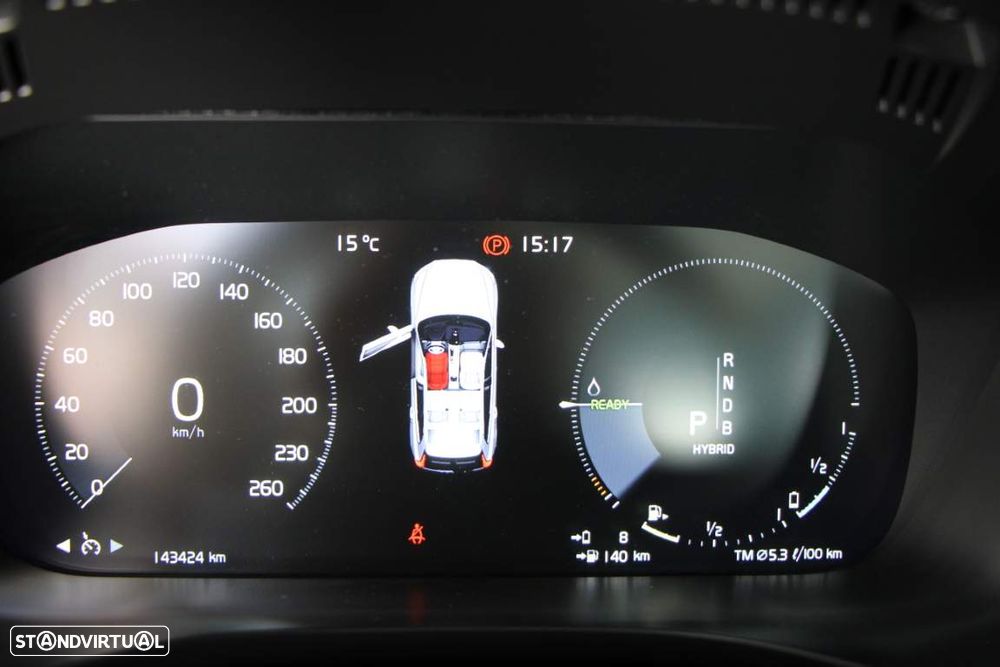 Volvo XC 60 2.0 T8 PHEV R-Design AWD - 8