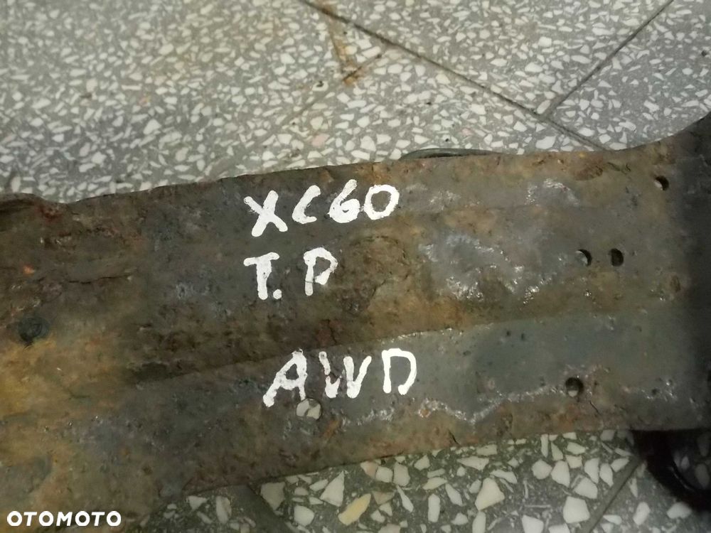 VOLVO XC60 2.4 D5 AWD 08- PIASTA ZWROTNICA WAHACZ TYL PRAWY 7G915A968VAE - 8
