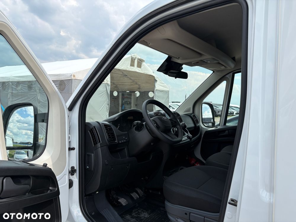 Toyota Proace MAX - 13
