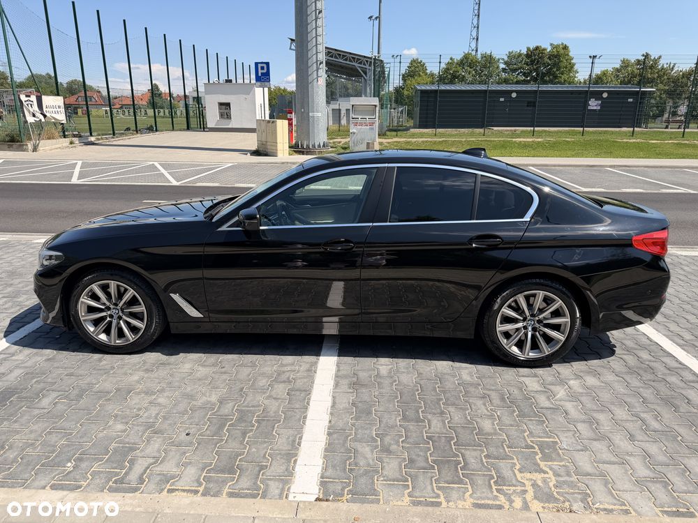 BMW Seria 5 520d xDrive - 7