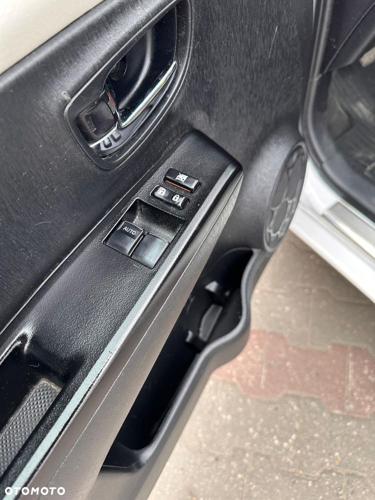 Toyota Yaris 1.33 VVT-i - 8