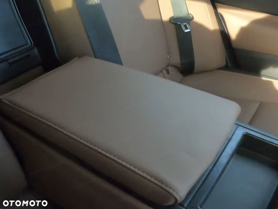 Lexus ES 2025