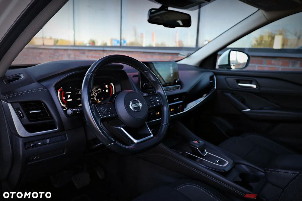 Nissan Qashqai 1.3 DIG-T N-Connecta DCT - 19