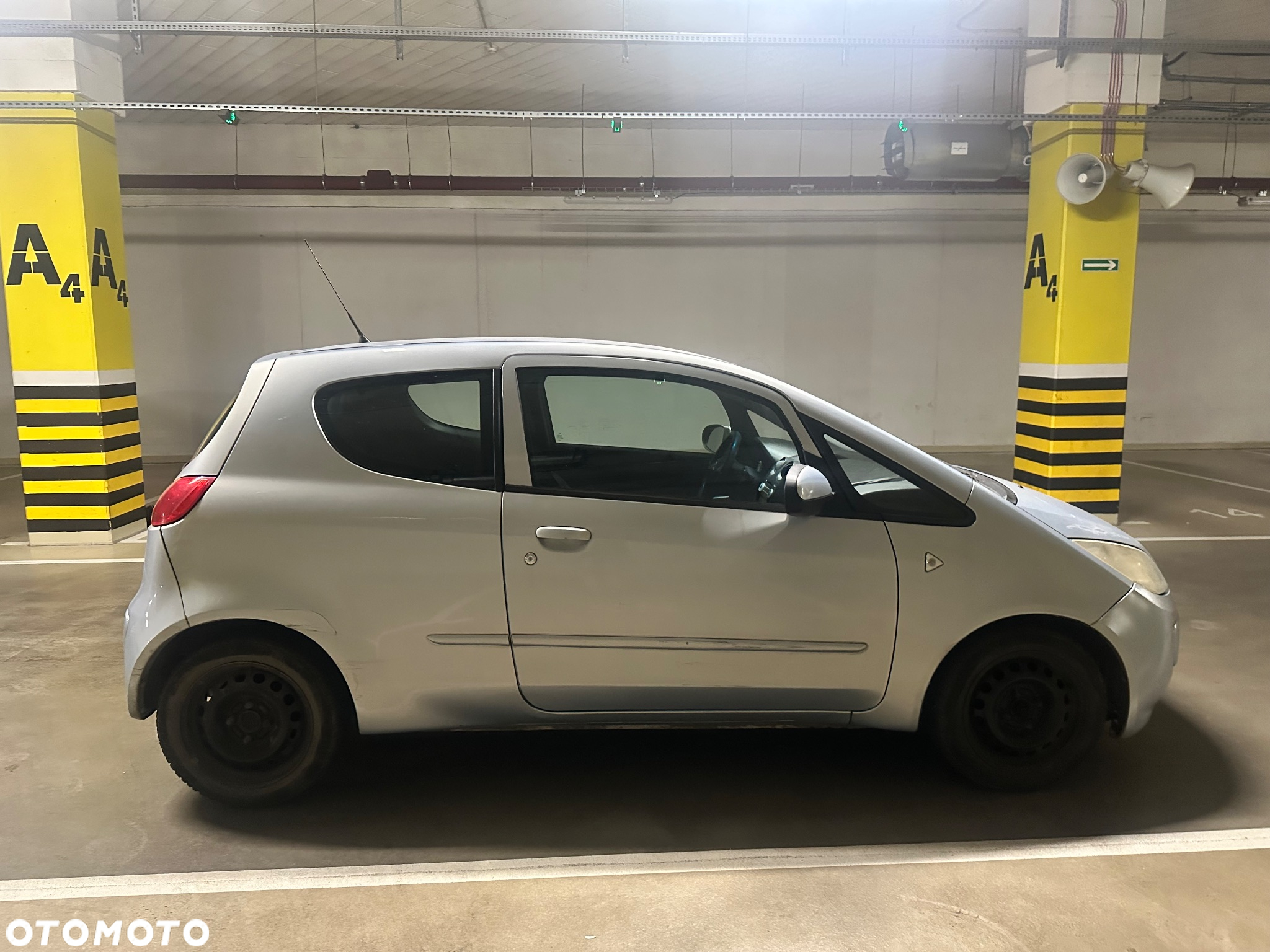 Mitsubishi Colt - 3