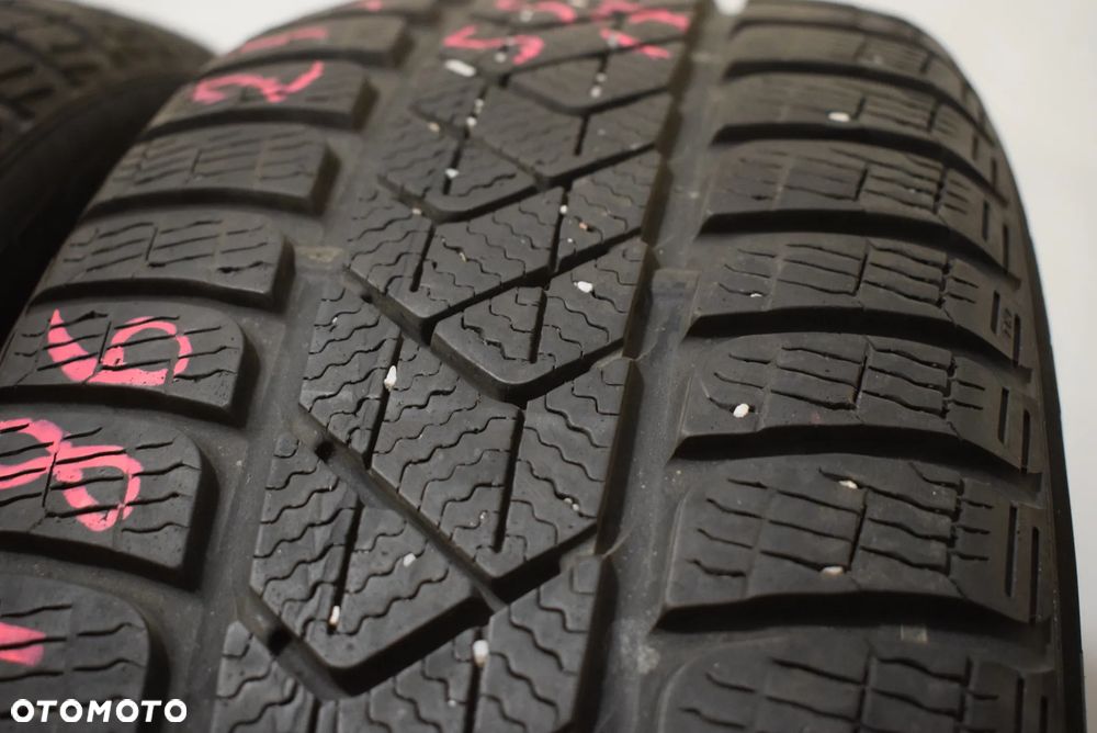 R17 215/55 Pirelli Sottozero 3 Seal Inside - 3