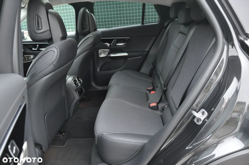 Mercedes-Benz GLC - 34