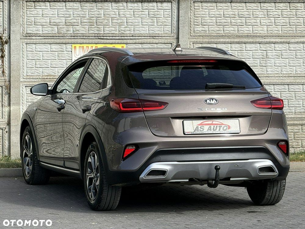 Kia XCeed 1.0 T-GDI L Business Line - 4