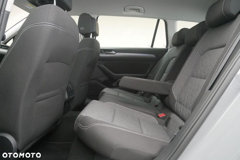 Volkswagen Passat Variant 1.5 TSI EVO Business DSG - 15
