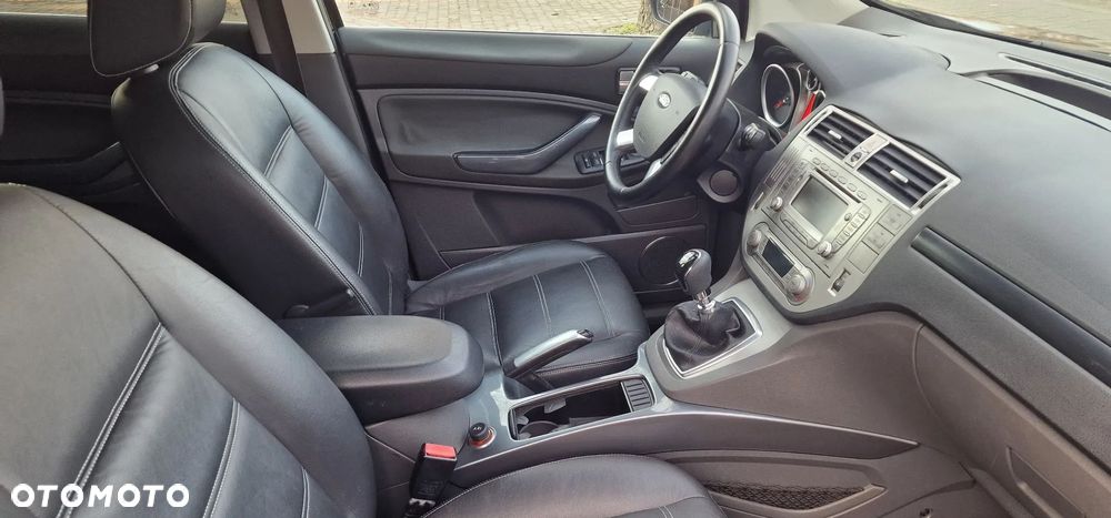 Ford Kuga 2.0 TDCi 4x4 Titanium - 8