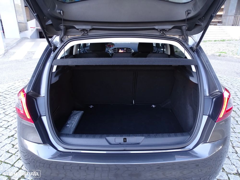 Peugeot 308 1.5 BlueHDi Style - 23