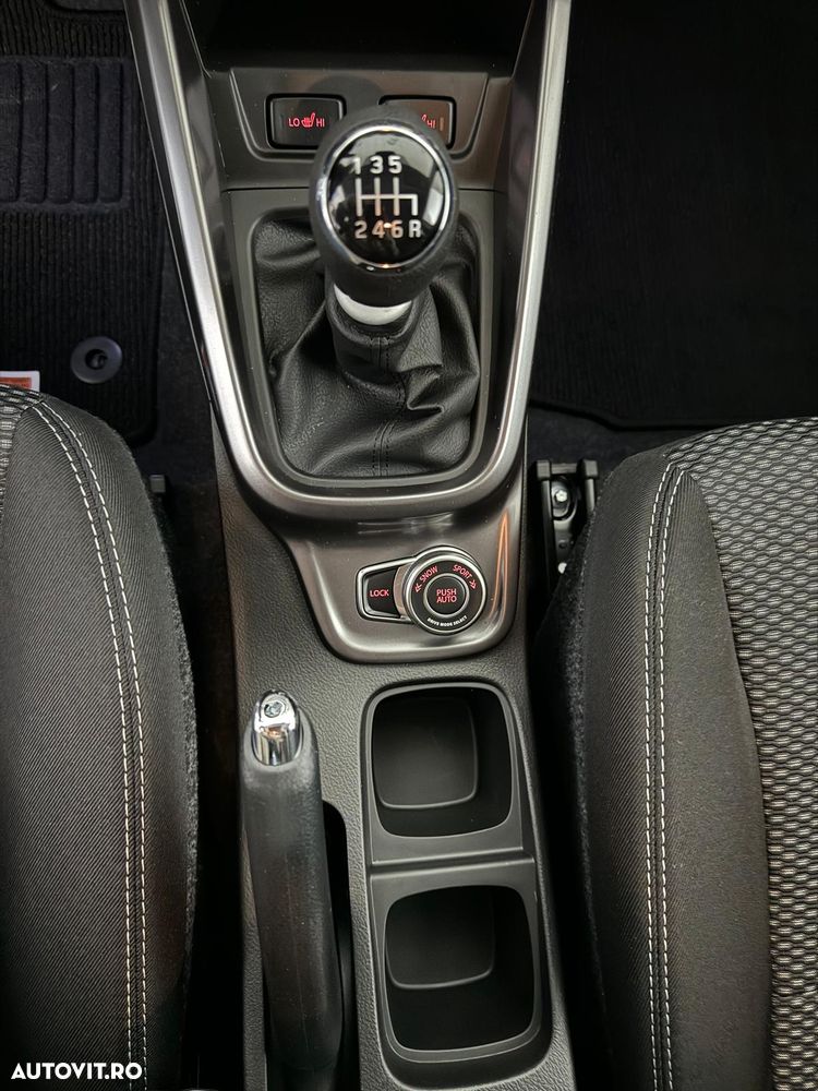 Suzuki Vitara 1.4 Boosterjet 6MT AllGrip MHEV Passion - 11
