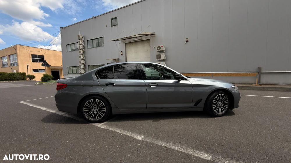 BMW Seria 5 530d Aut. Sport Line - 7