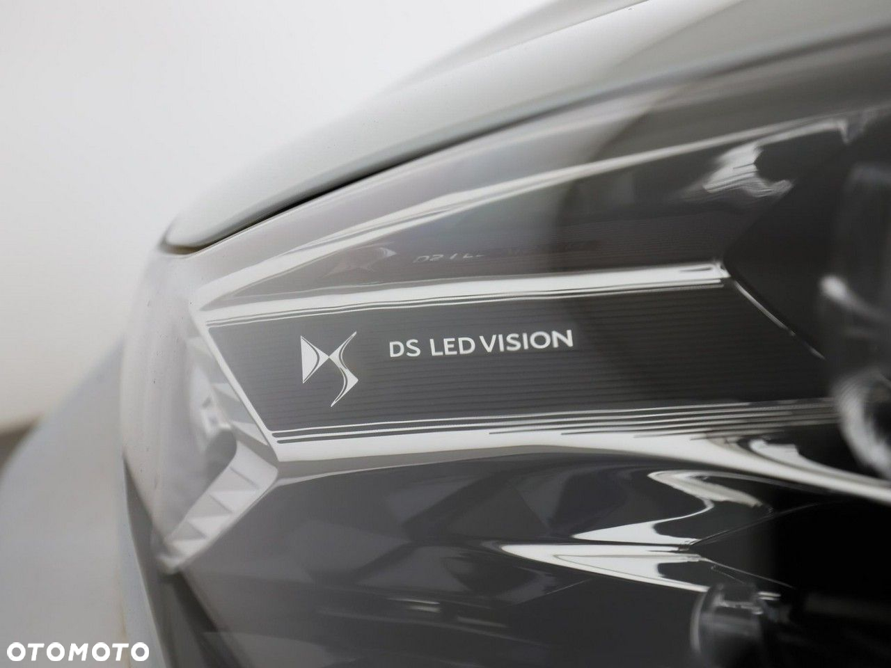 DS Automobiles DS 3 Crossback 1.2 PureTech Grand Chic - 38