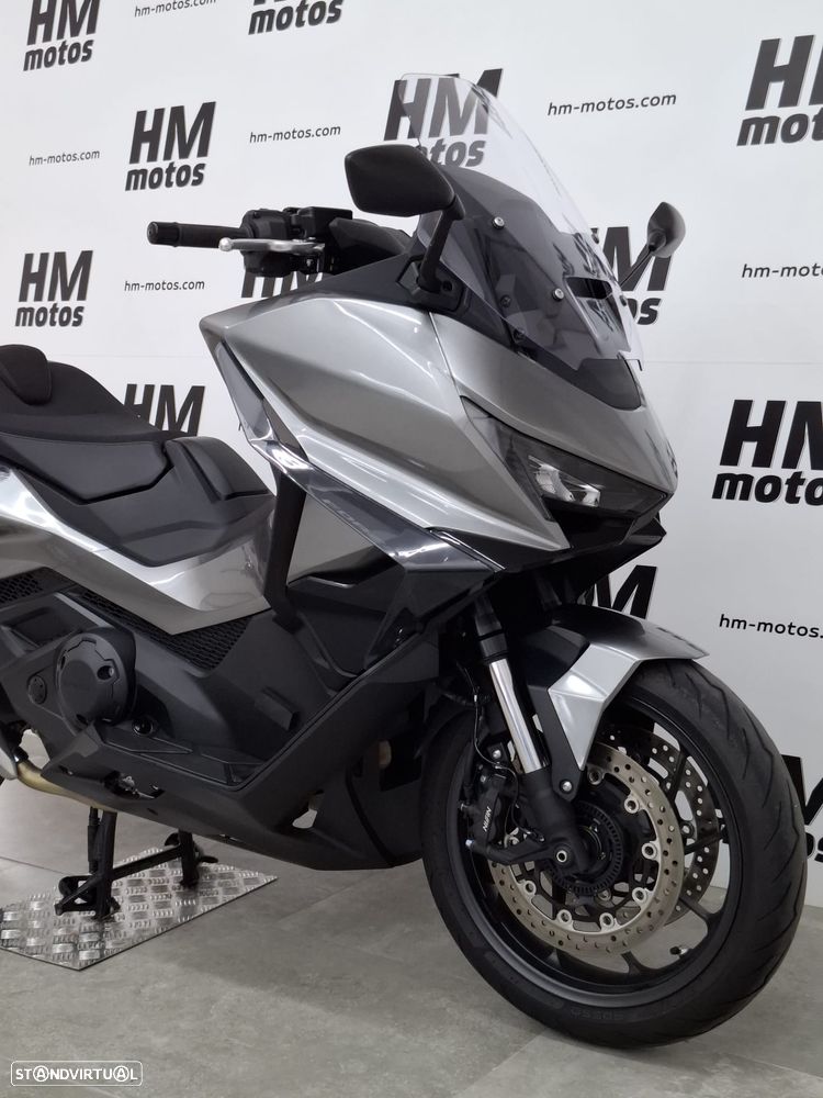 Honda Forza - 12