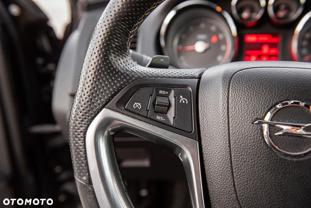 Opel Insignia 2.8 V6 Turbo 4x4 Automatik OPC - 22