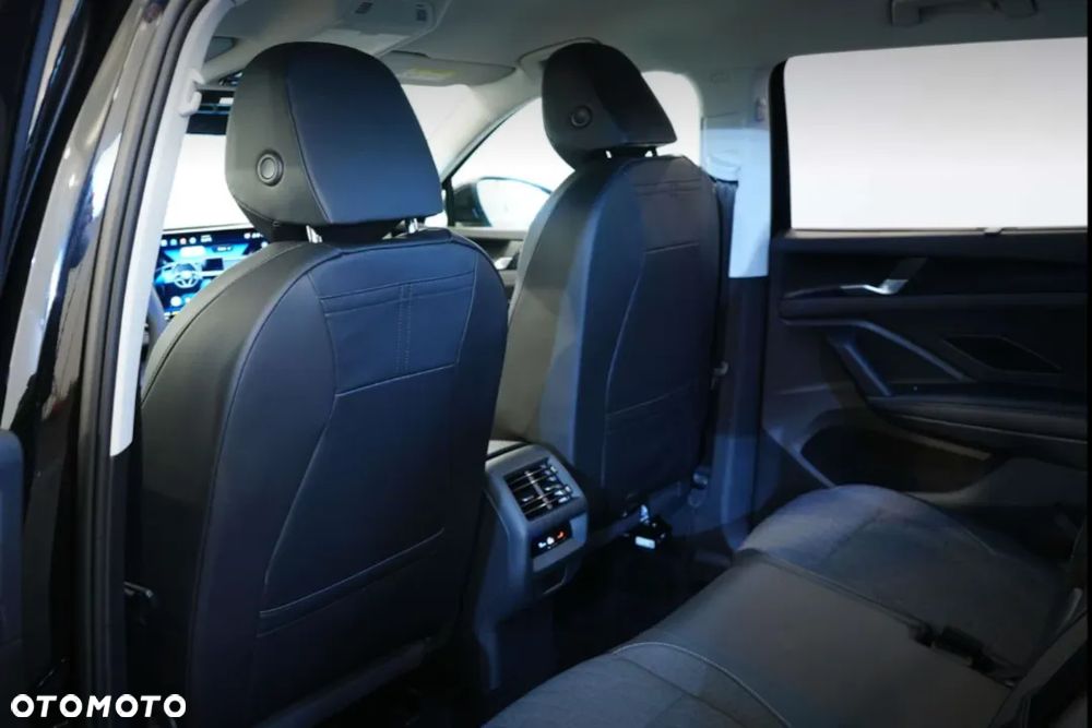 Volkswagen Tayron 1.5 eTSI mHEV Life Plus DSG - 23