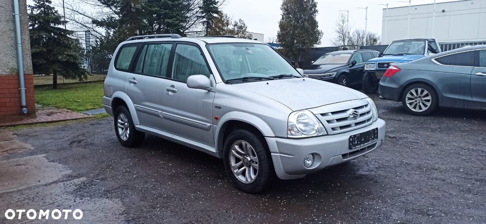 Suzuki XL7 - 21