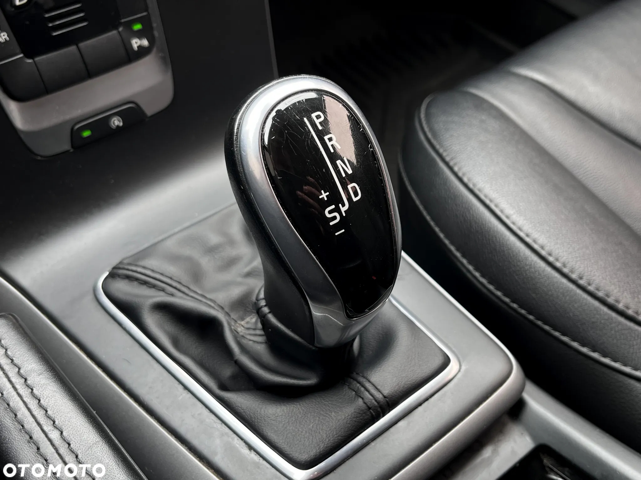 Volvo V40 D2 Momentum - 28