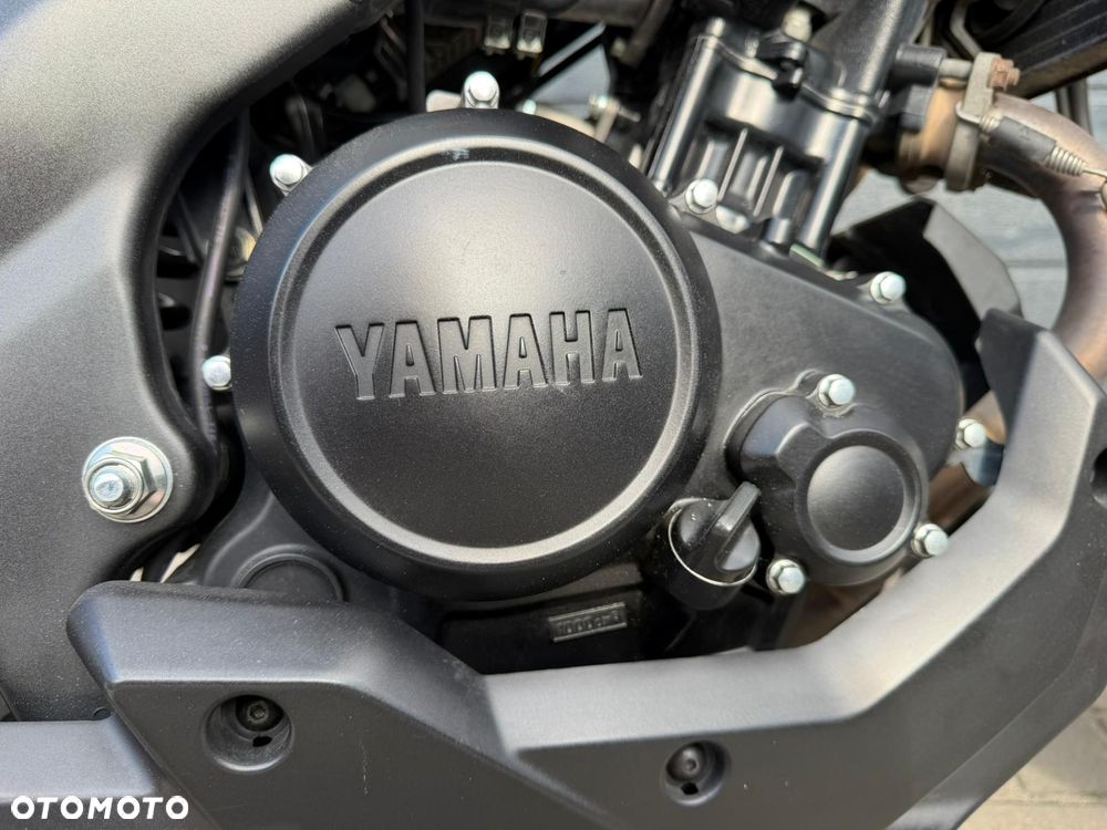 Yamaha MT - 7